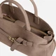 Torebka crossbody damska zamszowa Coccinelle E1TLB180401-N59 Beżowa (800070363487) - obraz 4