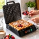 Вафельниця електрична Adler AD 3036 1500 Вт для 4 бельгійських вафель з антипригарним покриттям - зображення 8