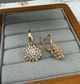 Жіночі сережки квітка з цирконами (золото 585п) англійський замок Diamond Lace GONCHAR & CO. ювелірний сплав - изображение 3