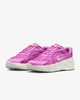 Кросівки жіночі Nike Aura Edge 40 Фіолетовий HQ7025-501 - зображення 2