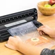 Сменная пленка для вакуумного упаковщика CECOTEC CCTC-04071 20 x 600см (2 рулона) - изображение 4