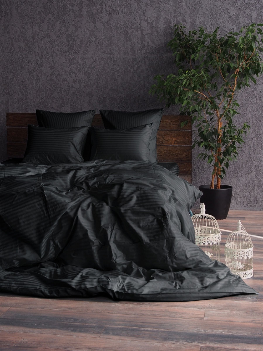 

Комплект постельного белья Komfort-tekstil Сатин Stripe BLACK 1/1см (Семейный)