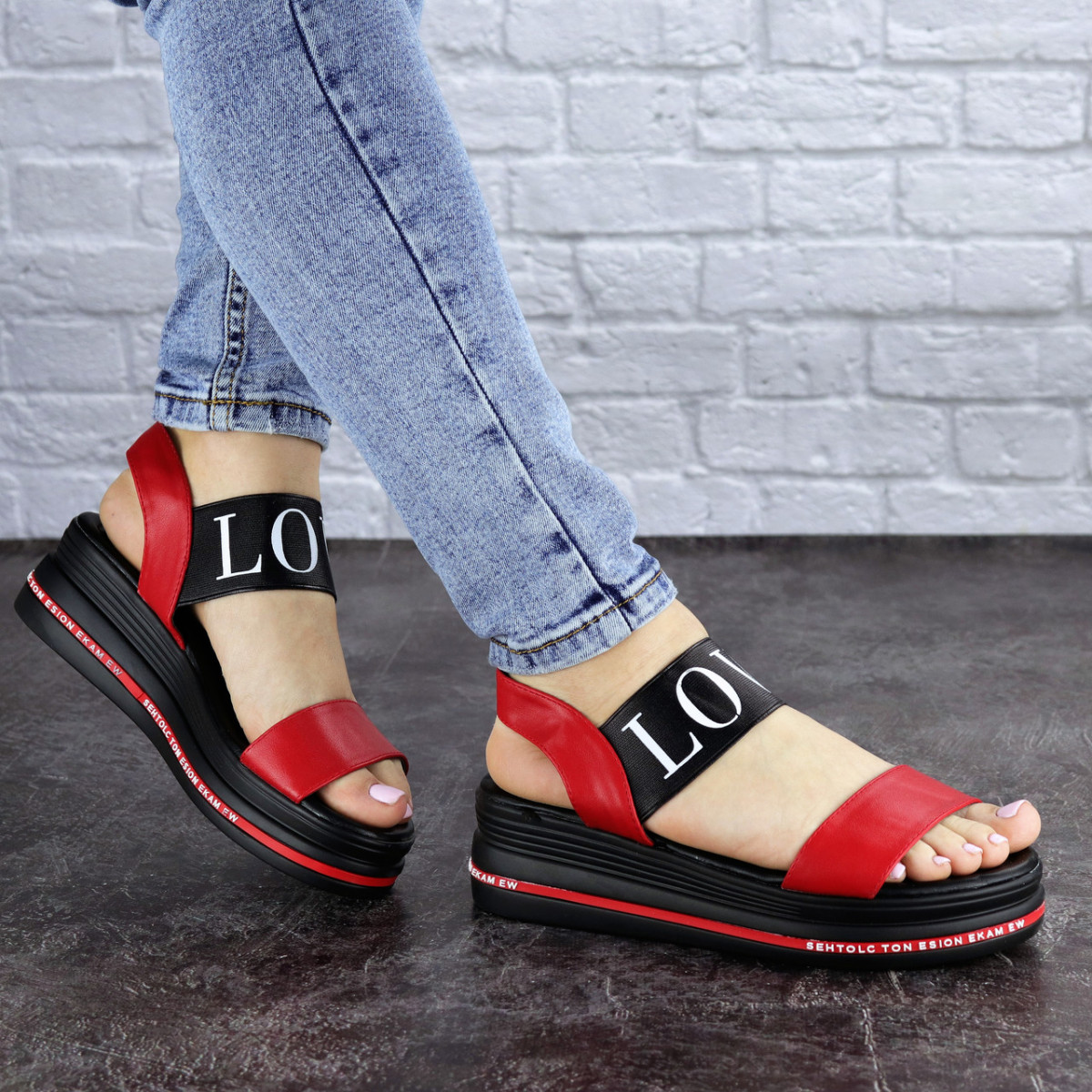 

Женские сандалии Fashion Luna 1864 41 размер 26 см Красный