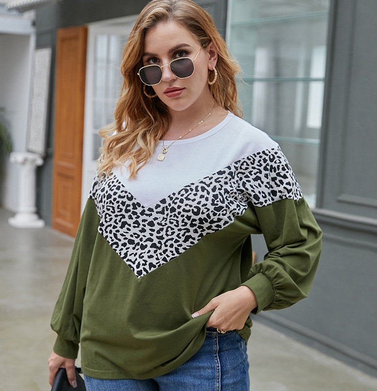 

Лонгслив женский с анималистичным узором Leopard, зеленый Berni Fashion PLUS () Зеленый, Лонгслив женский с анималистичным узором Leopard, зеленый Berni Fashion PLUS (XL) Зеленый