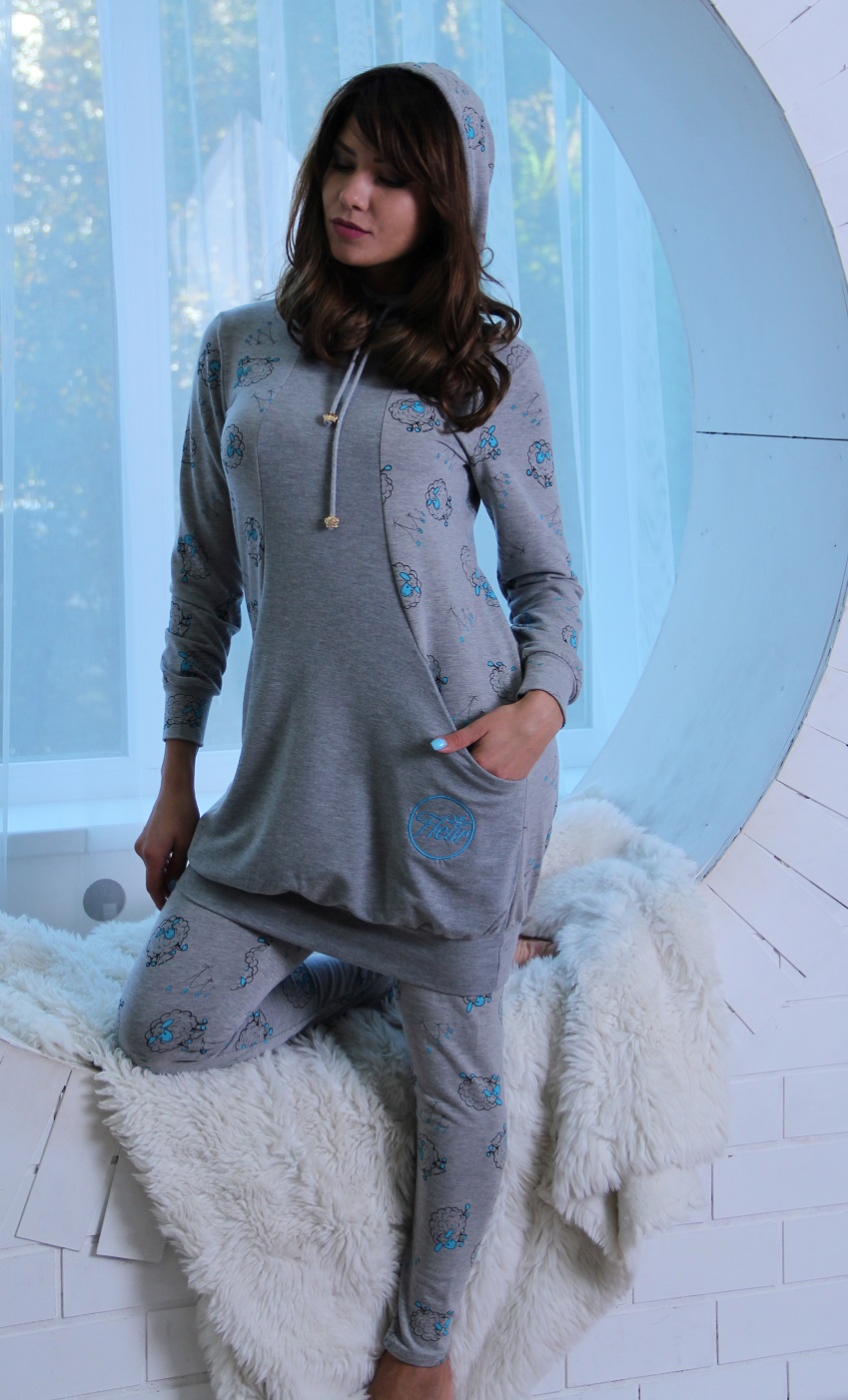 

Комплект Туника+лосины Fleur Lingerie АСТРИД  серый меланж -овечки (3432, Комплект Туника+лосины Fleur Lingerie АСТРИД 40 серый меланж -овечки (3432)