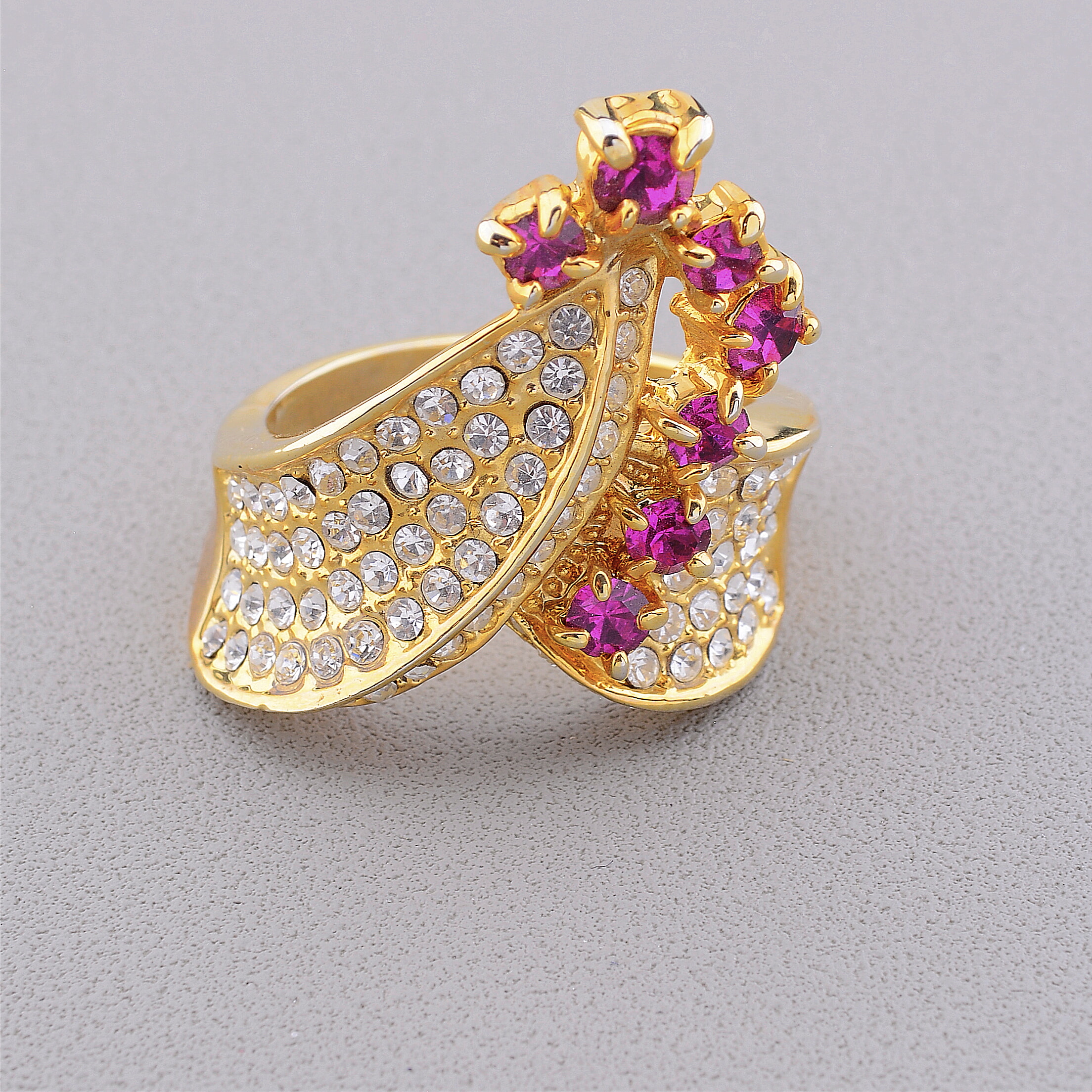 

Кольцо 'Winniana' Фианит (позолота 18к) 093762-195