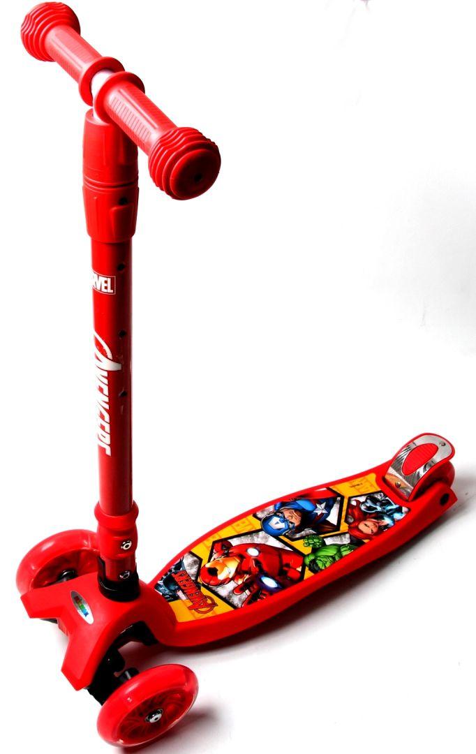 

Самокат Maxi Scooter Disney Супер Герои Marvel Avengers с наклоном руля складной ручкой