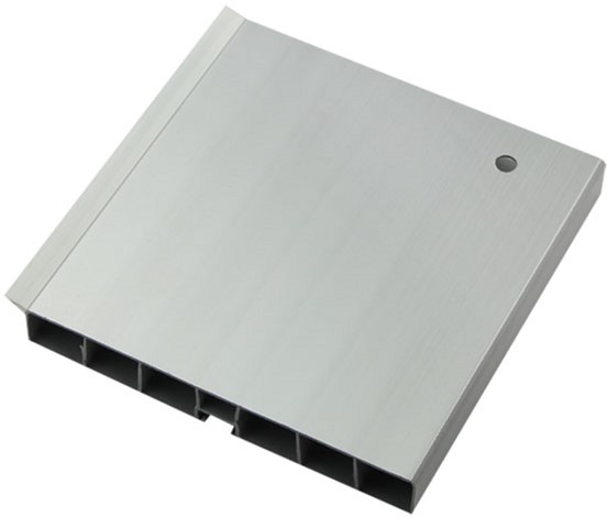

Цоколь Thermoplast 150 мм матовое серебро 820 L-3 м