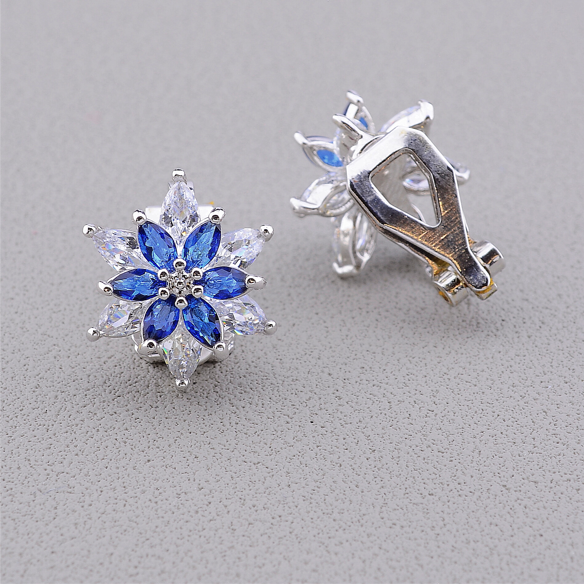 

Серьги Фианит 'Saiya' (родий) 056734