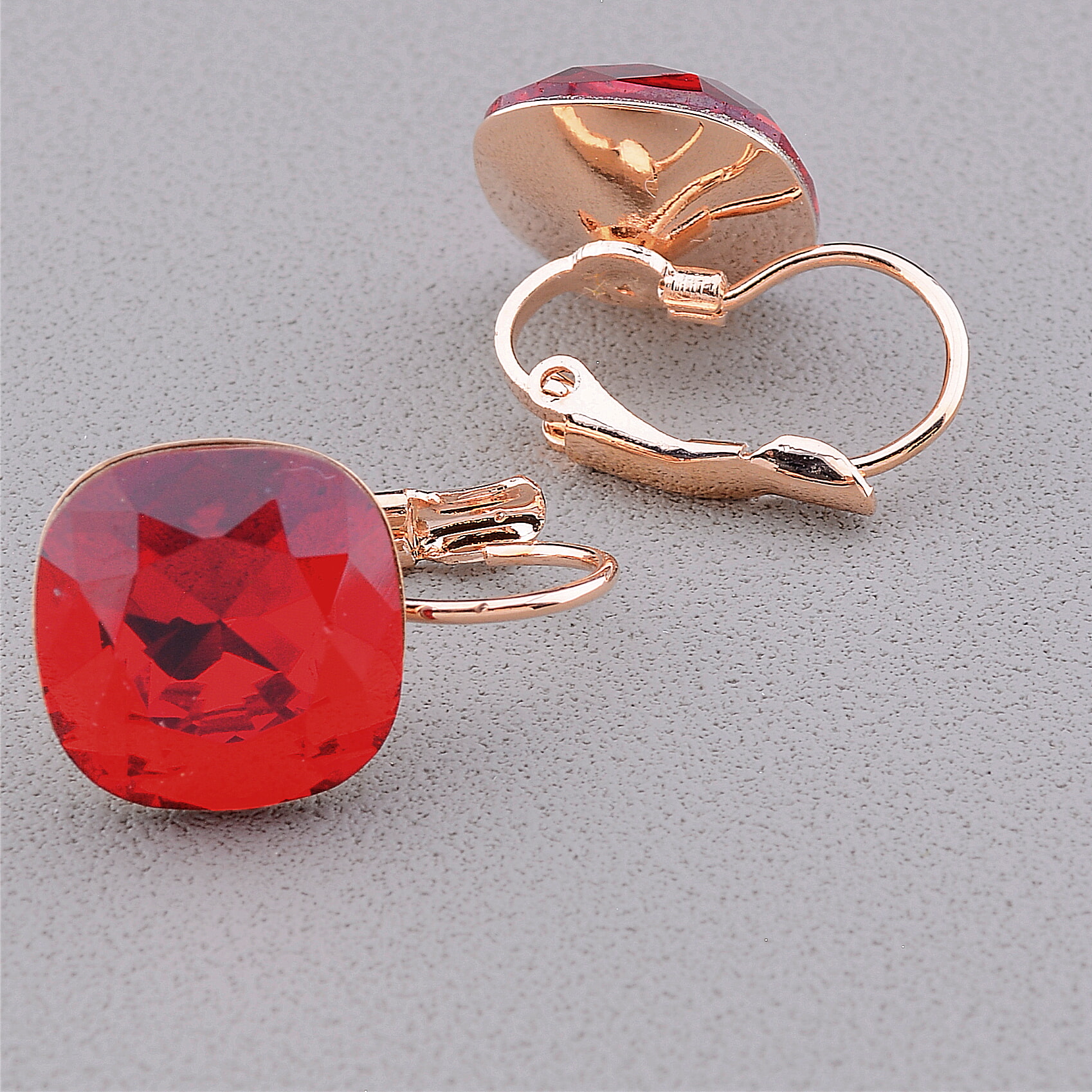 

Серьги 'Pataya' Фианит (позолота 18к) 095968