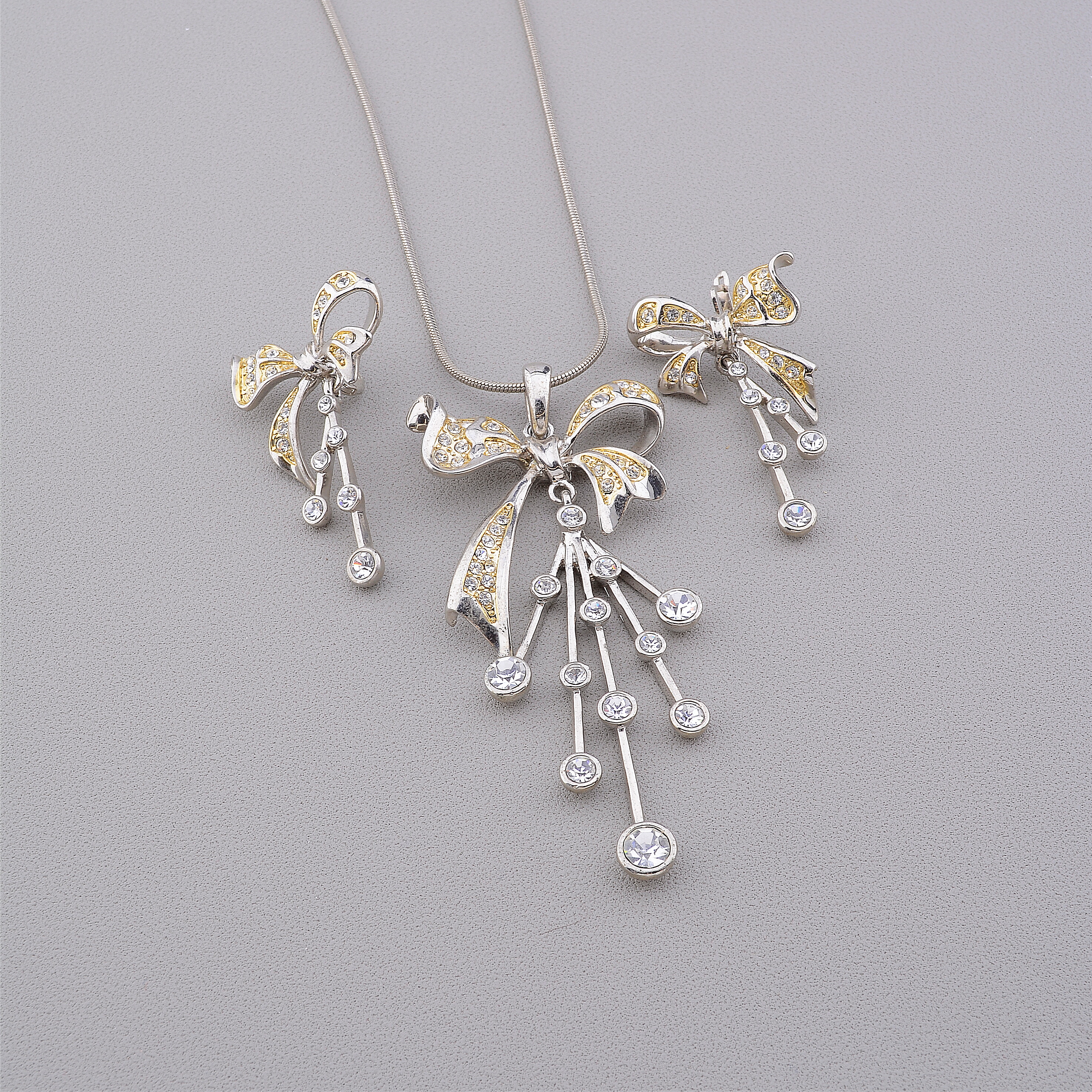 

Подвеска+Серьги 'Abella' Сrystal 42 см. 094142