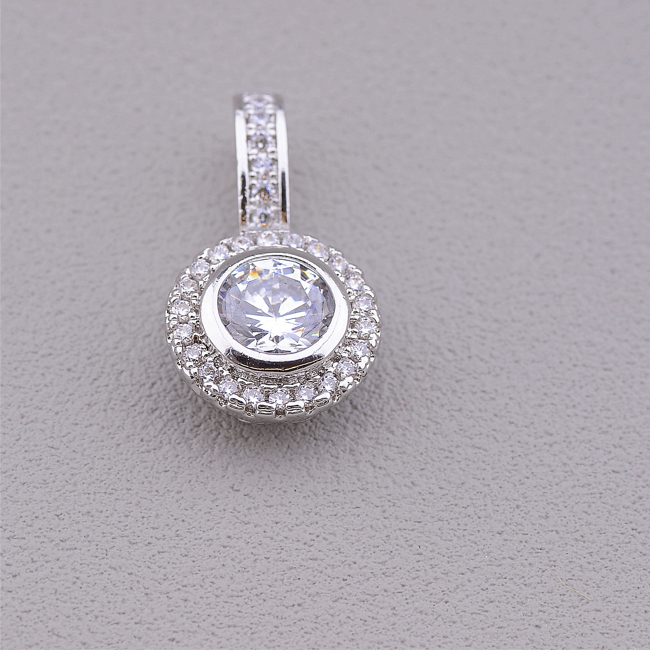 

Кулон 'XUPING' Фианит (родий) 098296