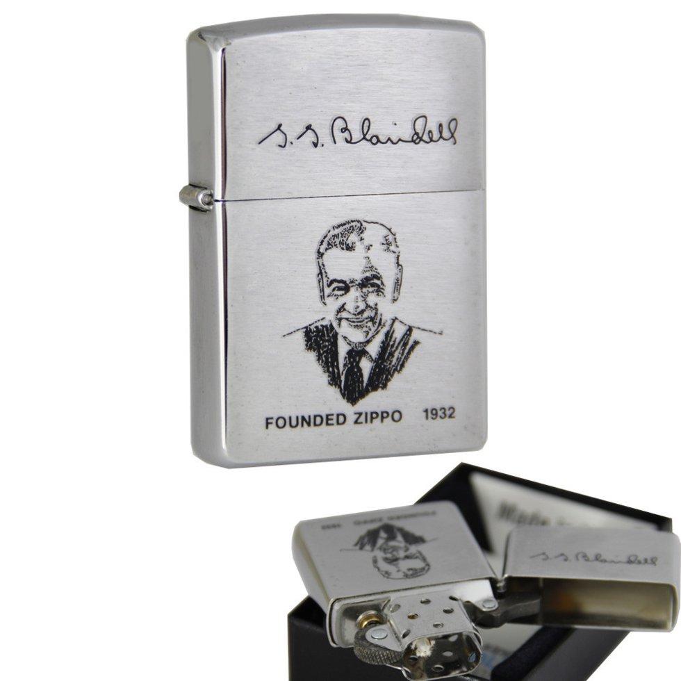 

Зажигалка бензиновая Zippo 200 FL Founders Lighter (Основатель Zippo).