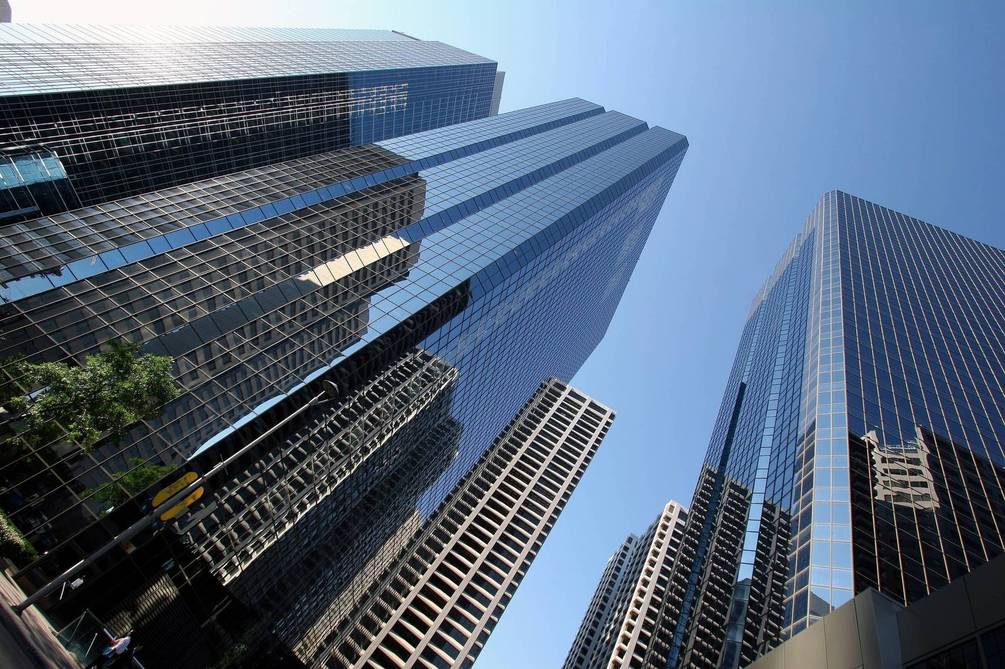 

Фотообои Арт-Обои Вид на стеклянные небоскребы №1869 Декоративная штукатурка