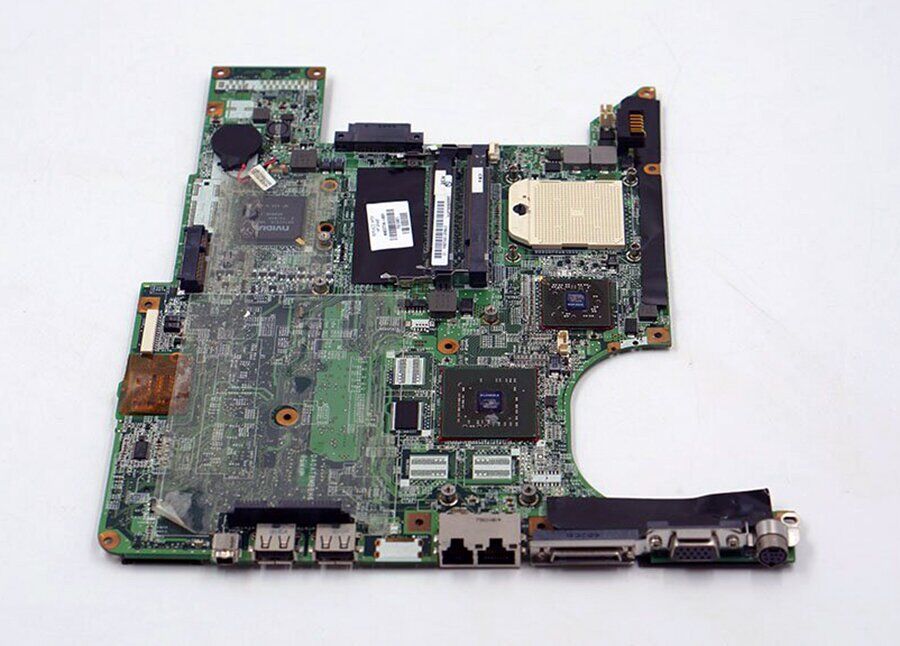 

Материнская плата (AT8 443774-001) для ноутбука HP Pavilion DV6000 AMD, дискретная графика GF-GO7200-B-N-A3 ORIGINAL (09018)