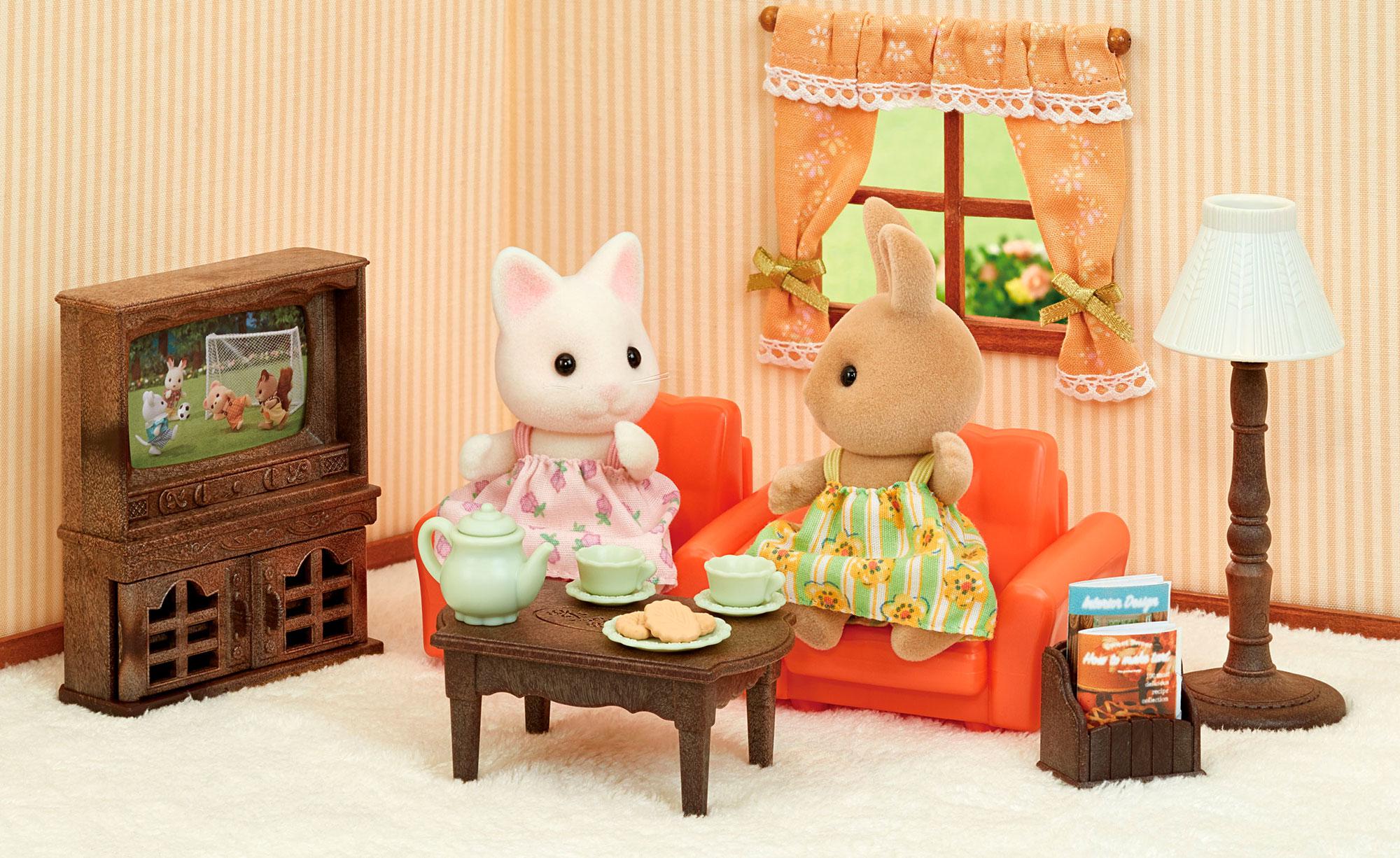 

Игровой набор Sylvanian Families Гостиная с фигуркой (5379)