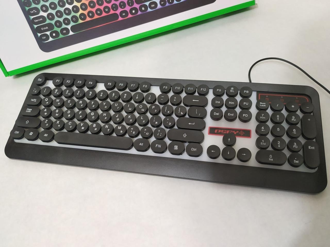 

Клавиатура проводная игровая с подсветкой M-300