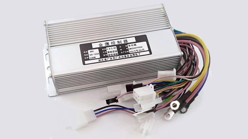 

Контроллер управления для электровелосипеда DC 48V 600W 12mos (15200)