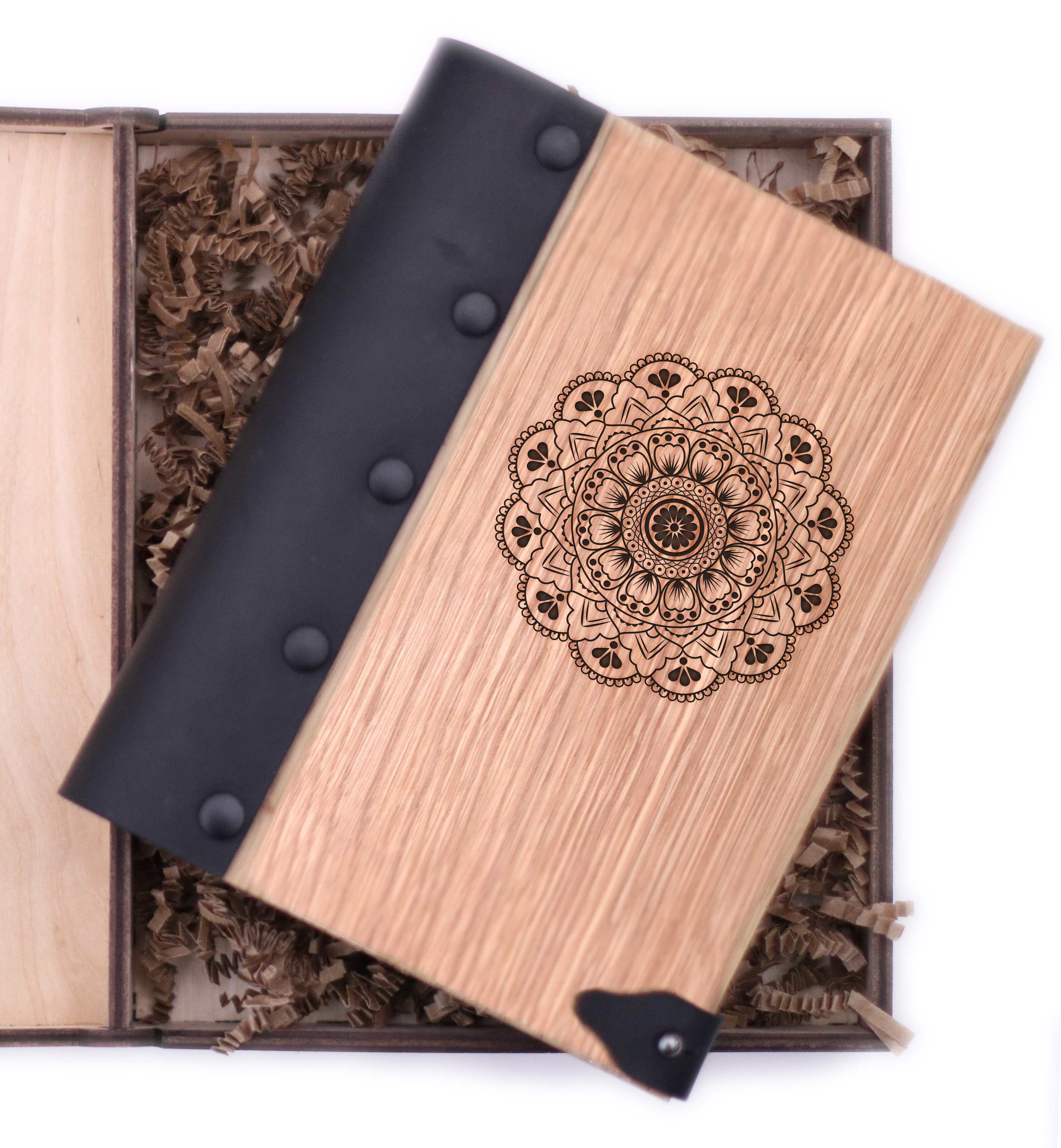 

WOODEN NOTEBOOK Блокнот Мандала Деревянная обложка А6 в точку 80 листов Черный WN00205 В точку