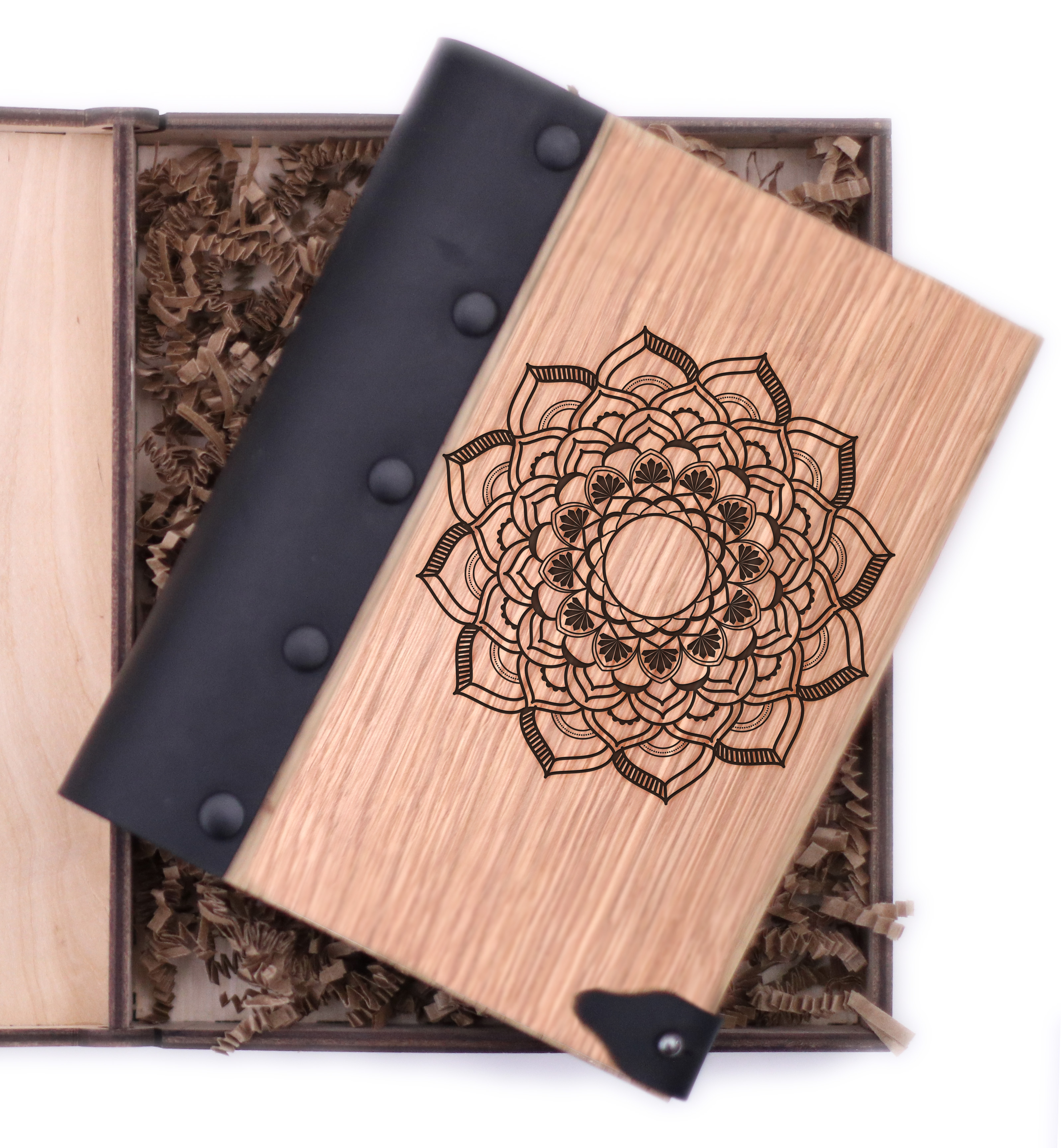 

WOODEN NOTEBOOK Блокнот Мандала Деревянная обложка А6 в точку 80 листов Черный WN00204 В точку