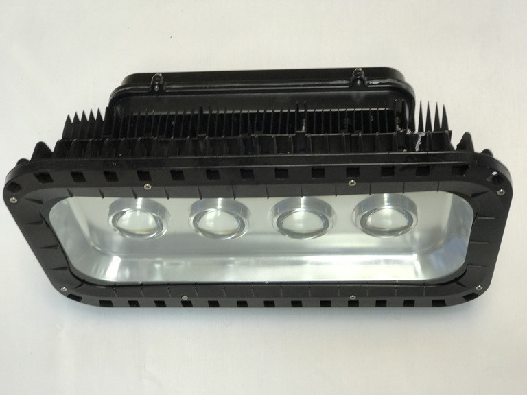 

Светодиодный фитопрожектор Sean SL-200GLens 200W IP66 (full fito spectrum led) (58941)