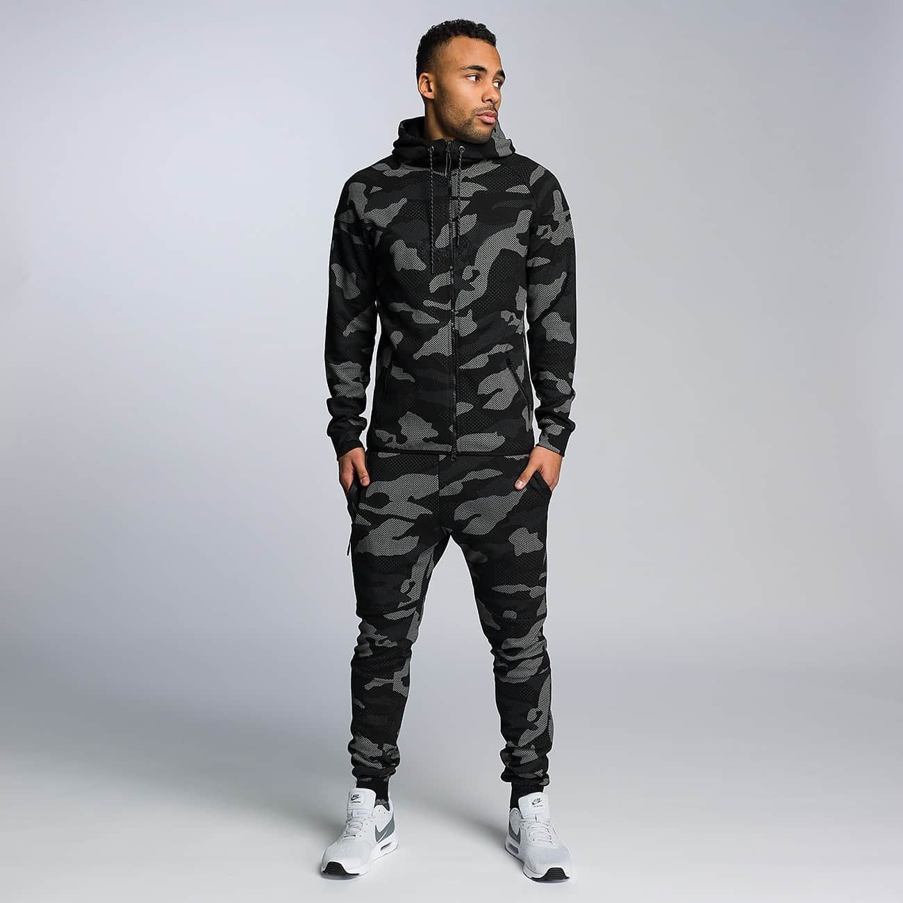 

Спортивный костюм Chernyy Kot 1745 Камуфляж с черным XL