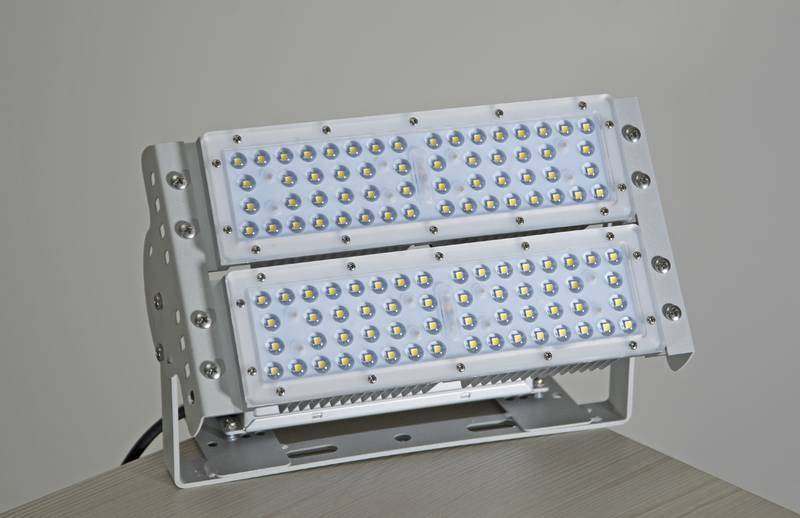 

Светодиодный светильник RVL UFO LED 100W