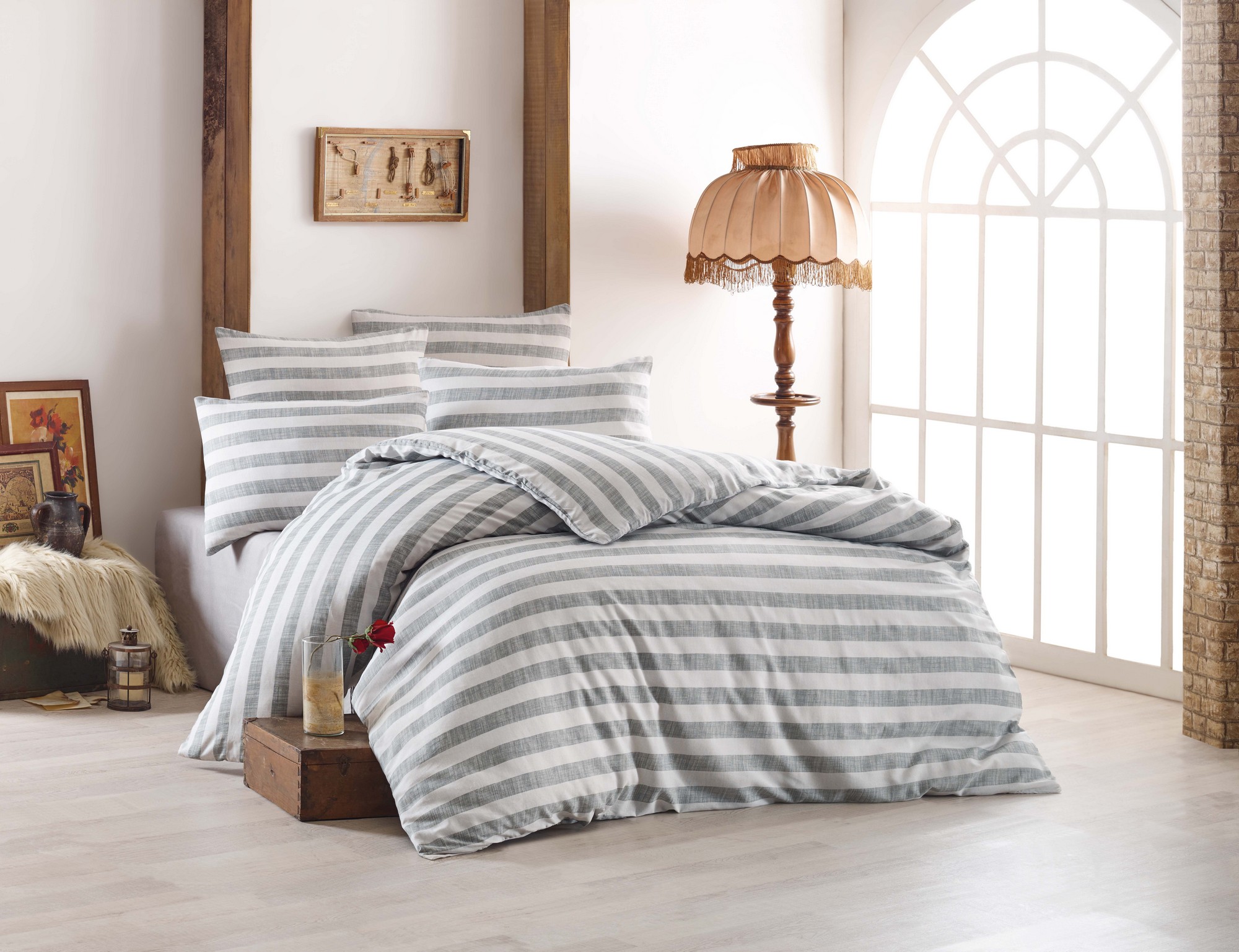 

Комплект постельного белья EnLora Home Светло-серый