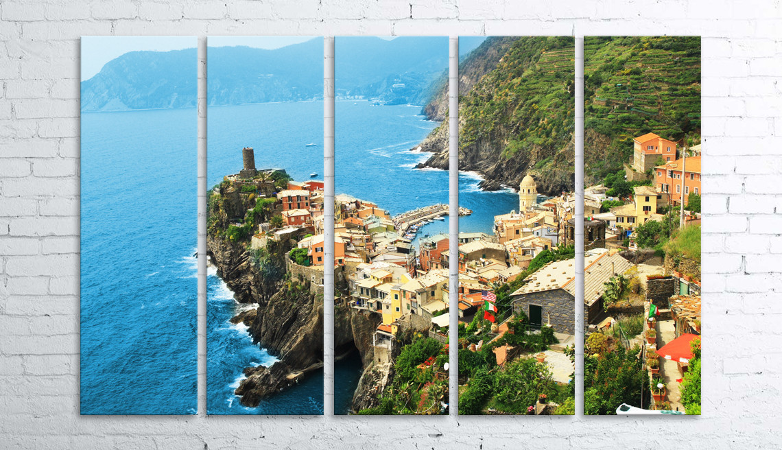 

Модульная картина на холсте 5 в 1 Vernazza. Cinque Terre National Park 100х150 см