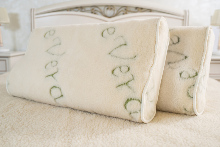 

Подушка ортопедическая Wollwelt Merino AloeVera WL Merinovelors Wl 35х65 см Белый