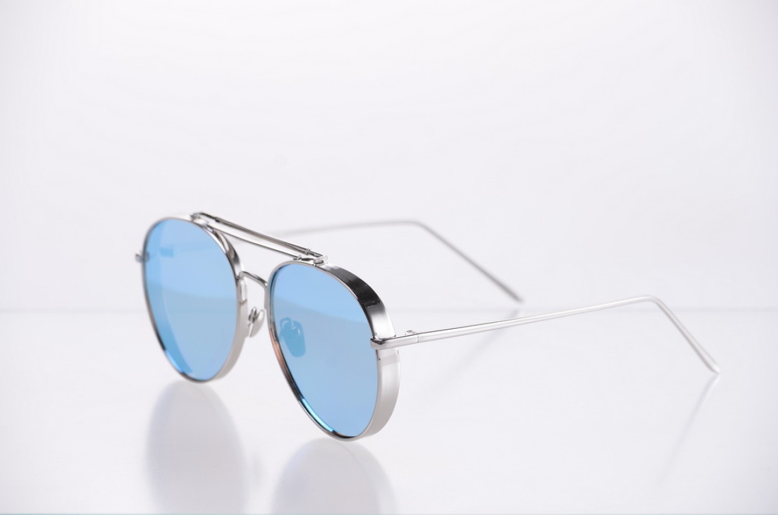 

Женские солнцезащитные очки GlasseS с поляризацией, цвет линзы голубой, цвет оправы серебряный
