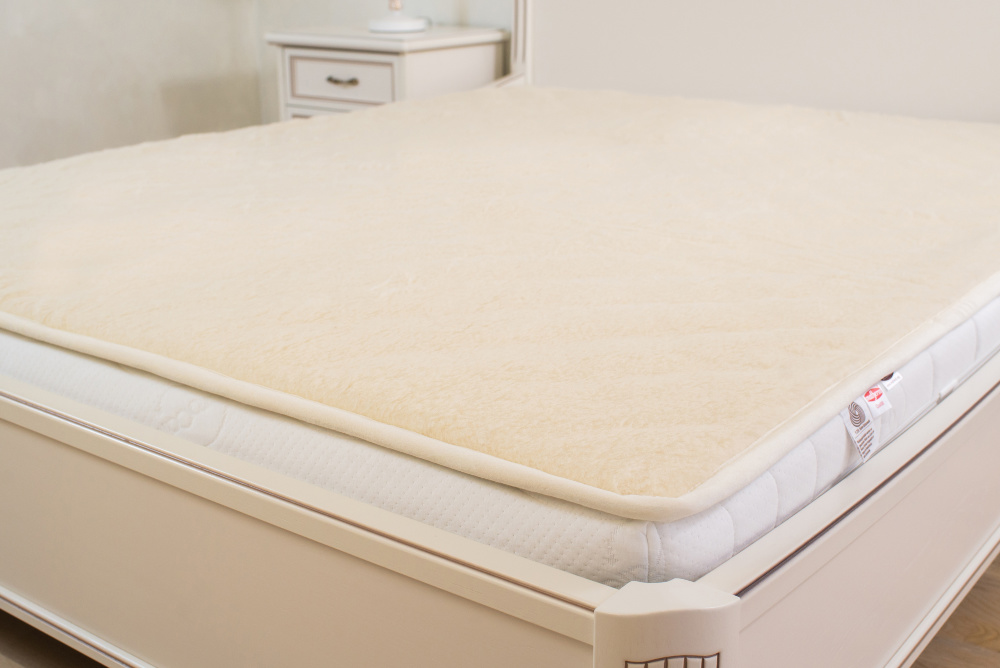 

Наматрасник Wollwelt Merino Lama Alaska weiss шерстяной 160х200 см Белый