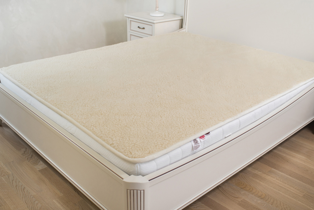 

Наматрасник Wollwelt Merino AloeVera Merinovelors шерстяной 160х190 см Белый