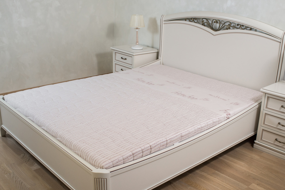

Матрас ортопедический Wollwelt Mono Hard Bamboo 180х200 см Розовый