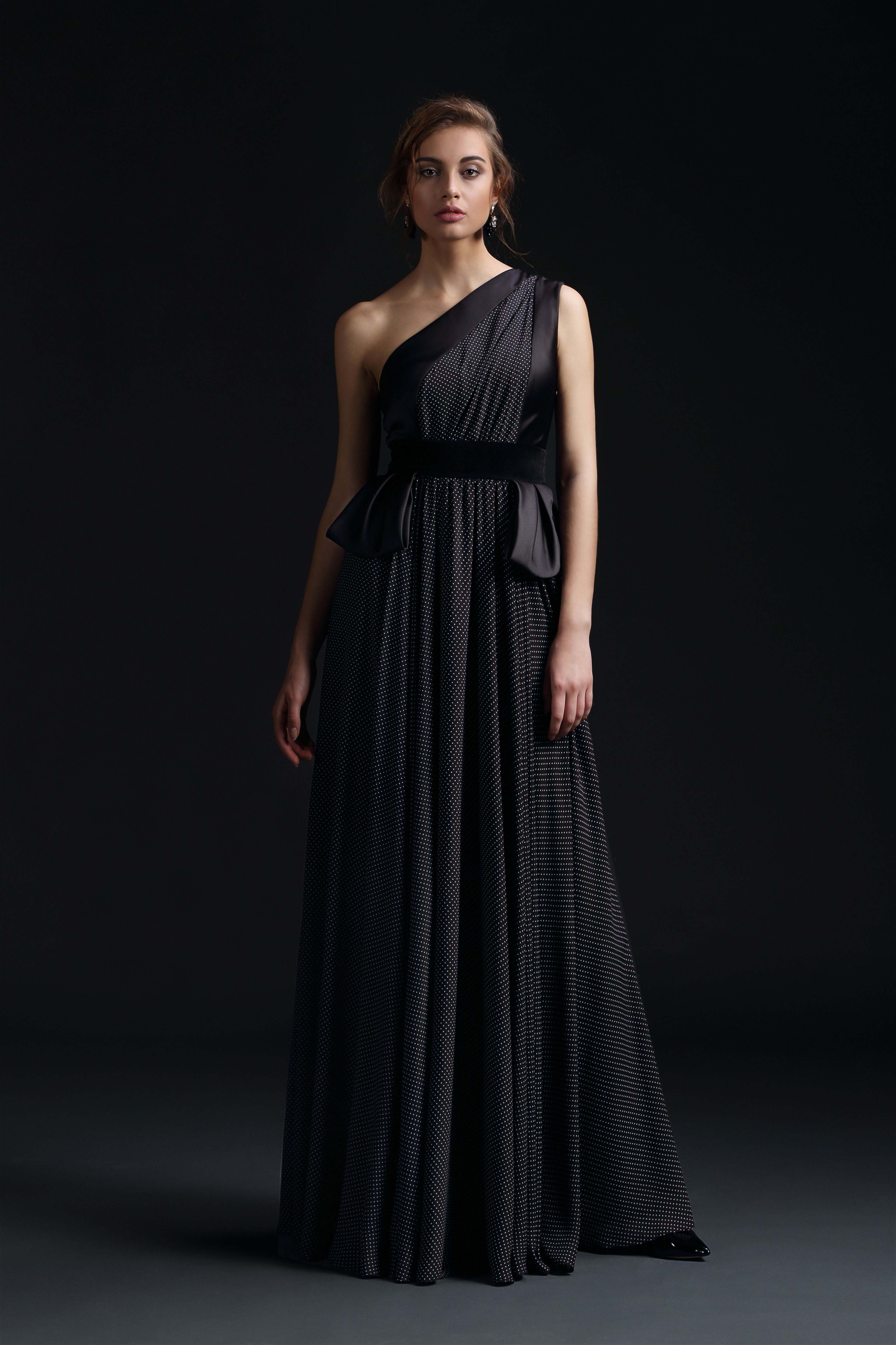 

Платье Isabel Garcia IGFW16LDRL-BI377  Черный/Горох, Платье Isabel Garcia IGFW16LDRL-BI377 XXS Черный/Горох