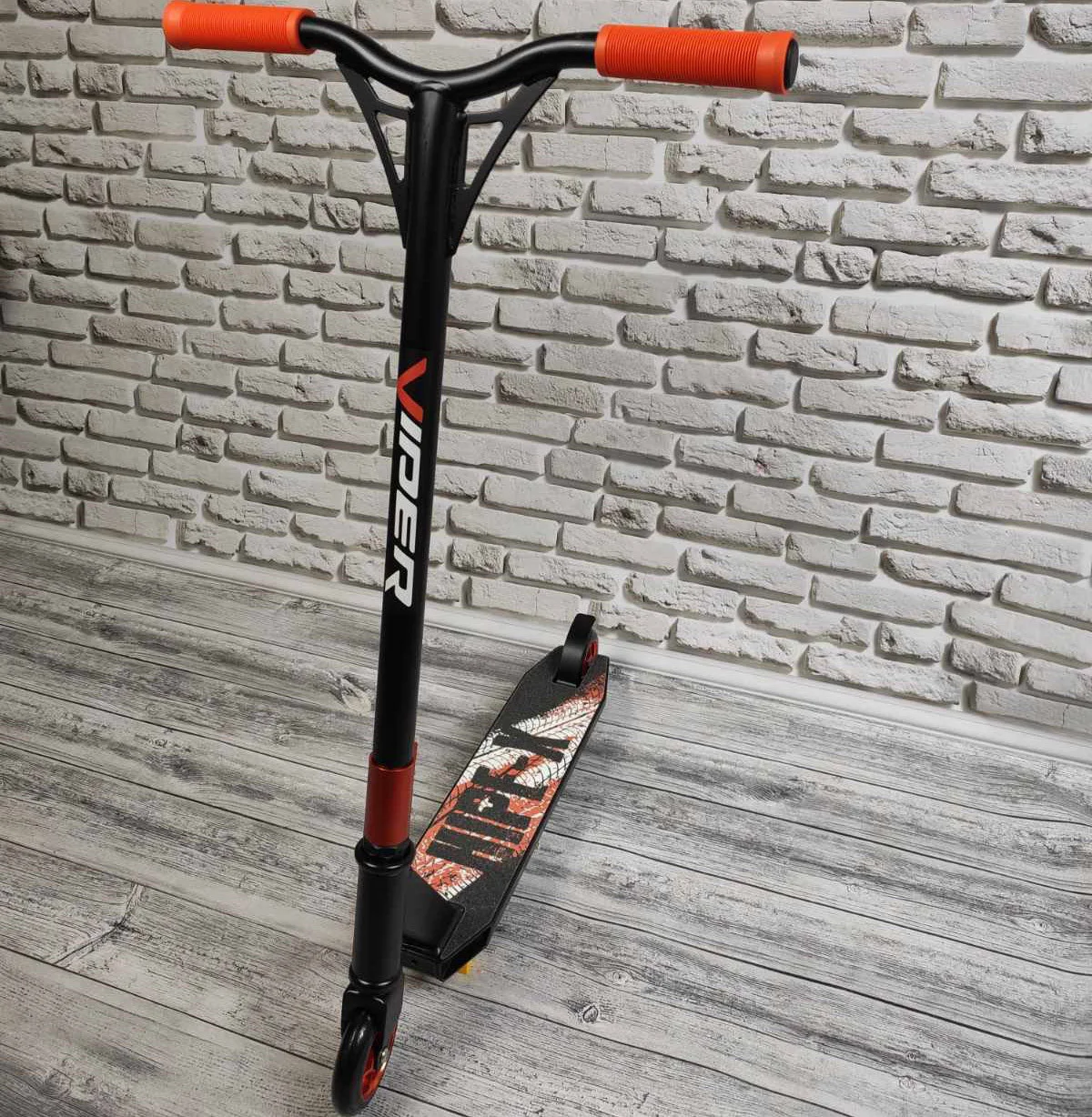 

Трюковый cамокат Viper HIPE - X красный колеса 100 мм металл 1262
