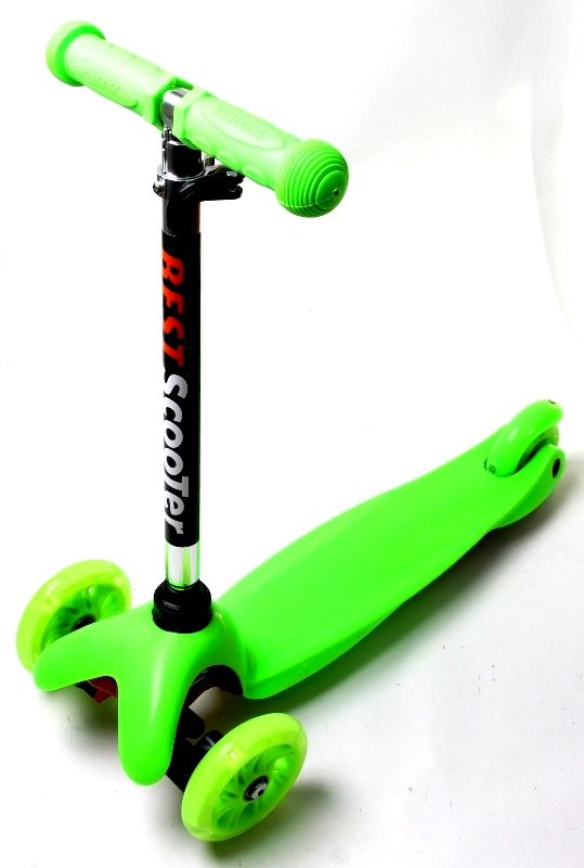 

Детский самокат Scale Sports 25,5х55 см Зеленый 000050256