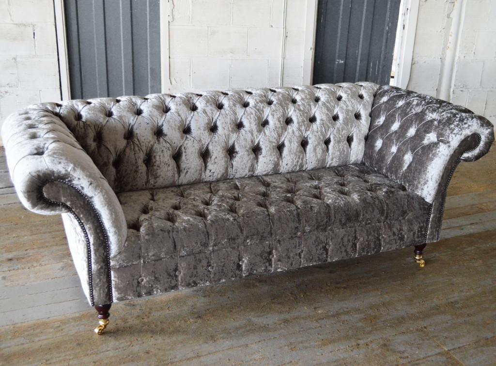 

Диван раскладной Chesterfields Windsor 245 см Nancy Silver