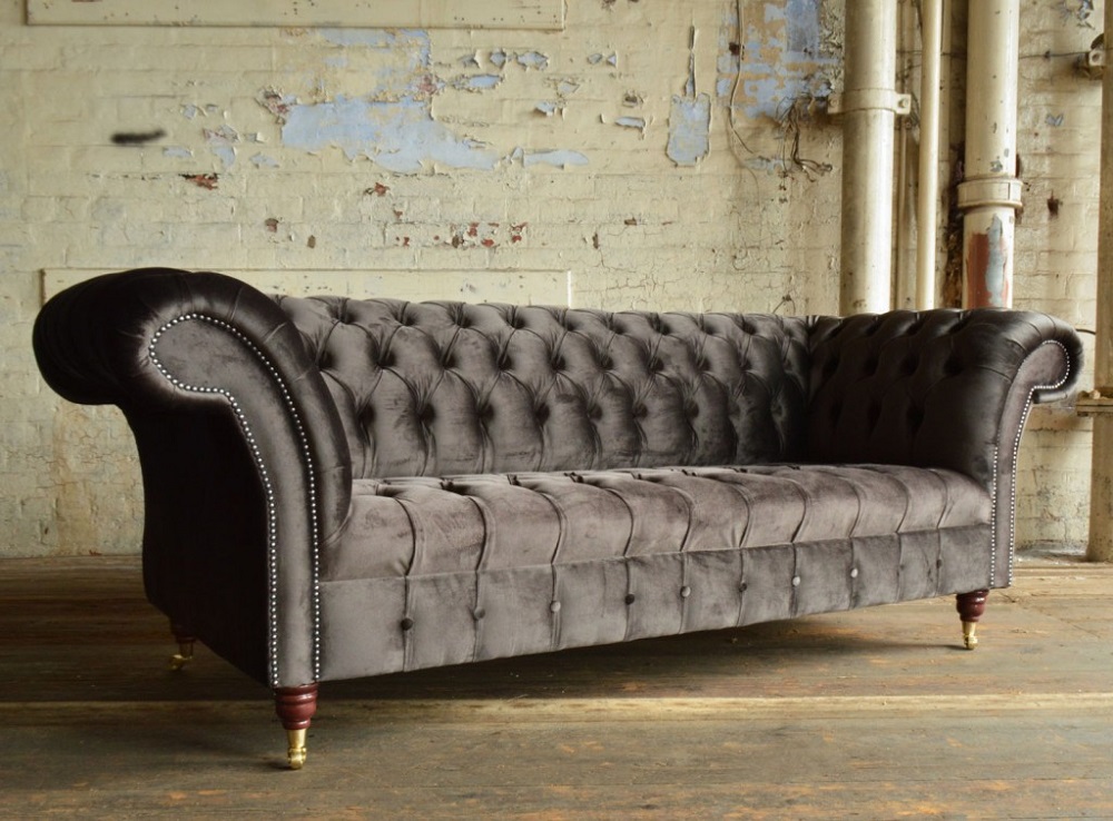 

Диван раскладной Chesterfields Windsor 195 см Almira Chocolate Shine