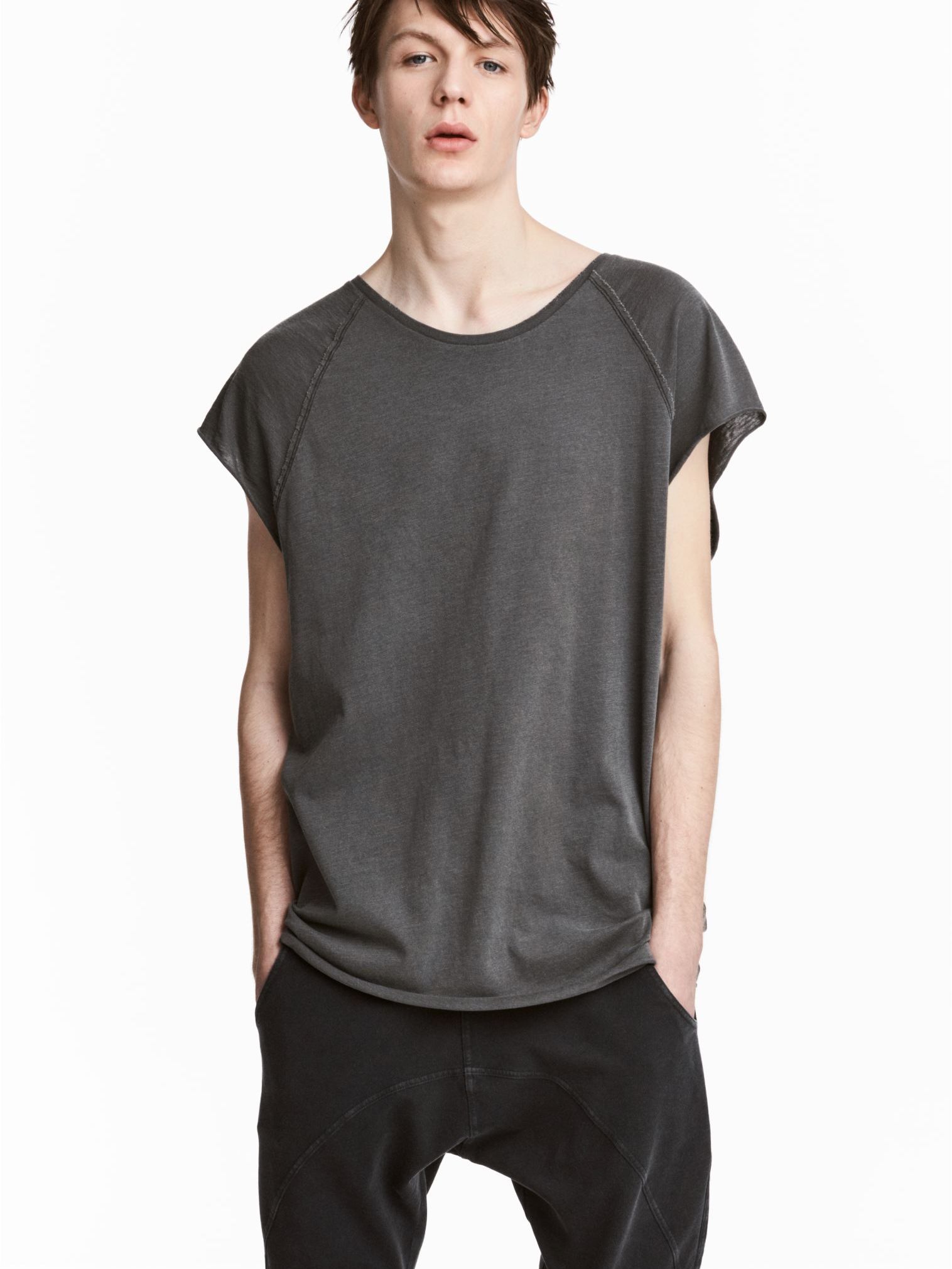 

Футболка H&M 0482796-5 XS Графитовая