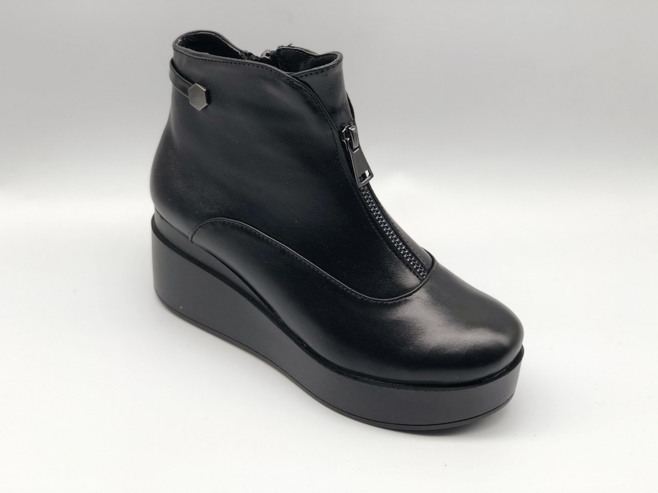 

Женские ботинки L-fashion 122-2 38 размер черные