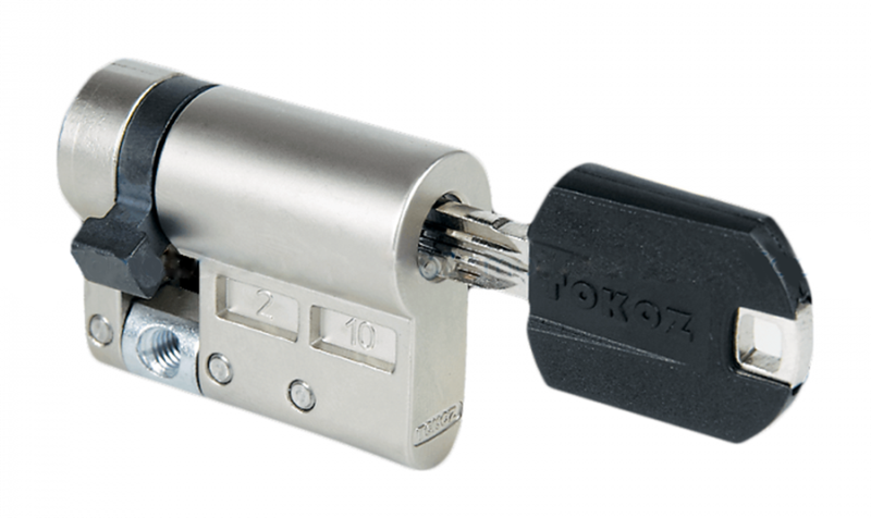 

Цилиндр Tokoz Pro 300 70 мм 10х60 половинка/ключ никель матовый
