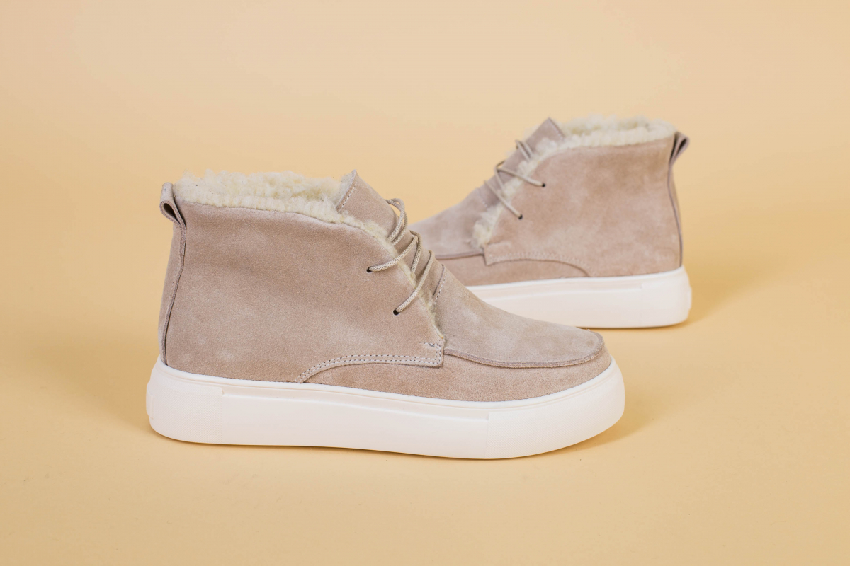 

Черевики жіночі замшеві на шнурках, зимові LuxuryShoes 7370-1з/38 Бежеві