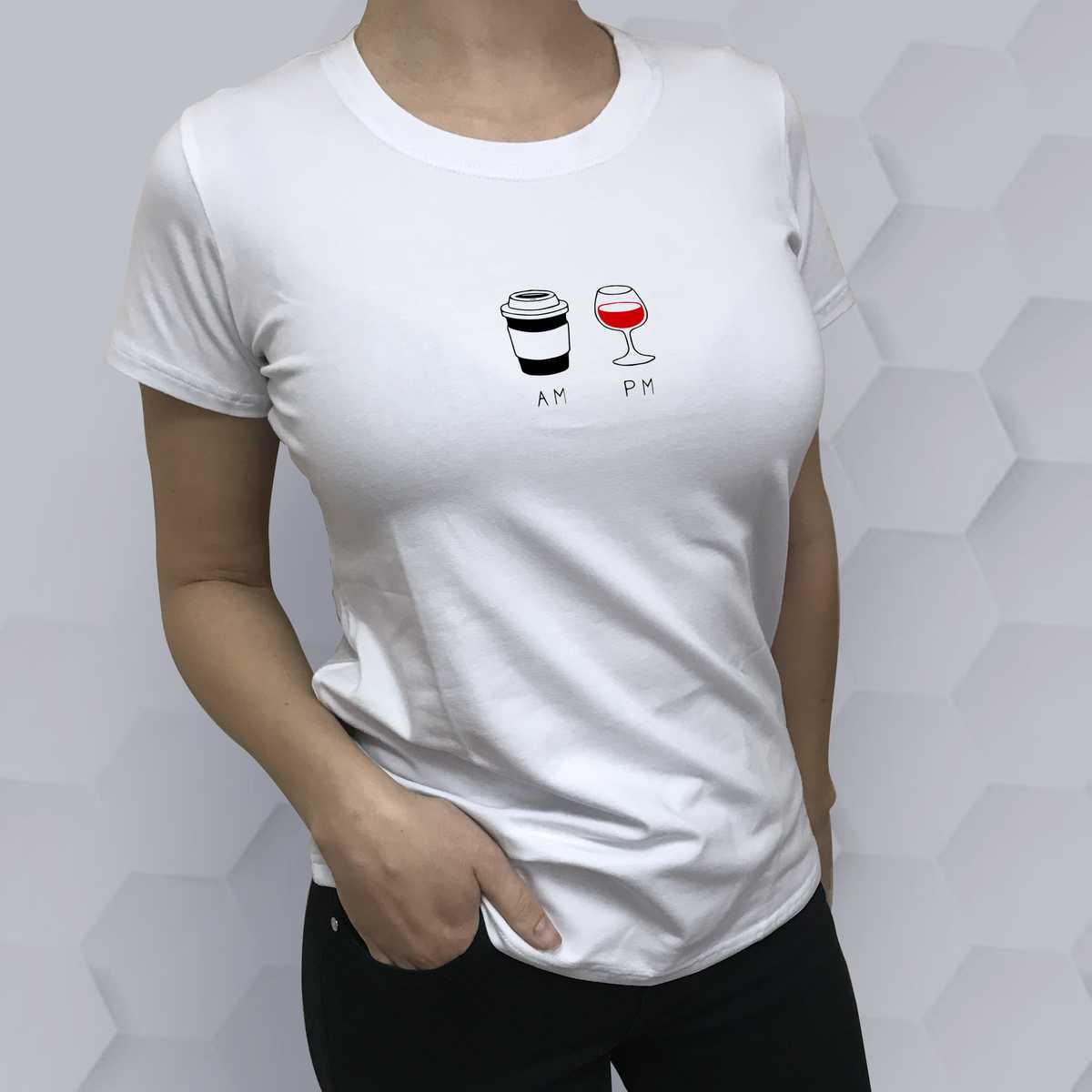 

Женская футболка "coffe & wine" (М)
