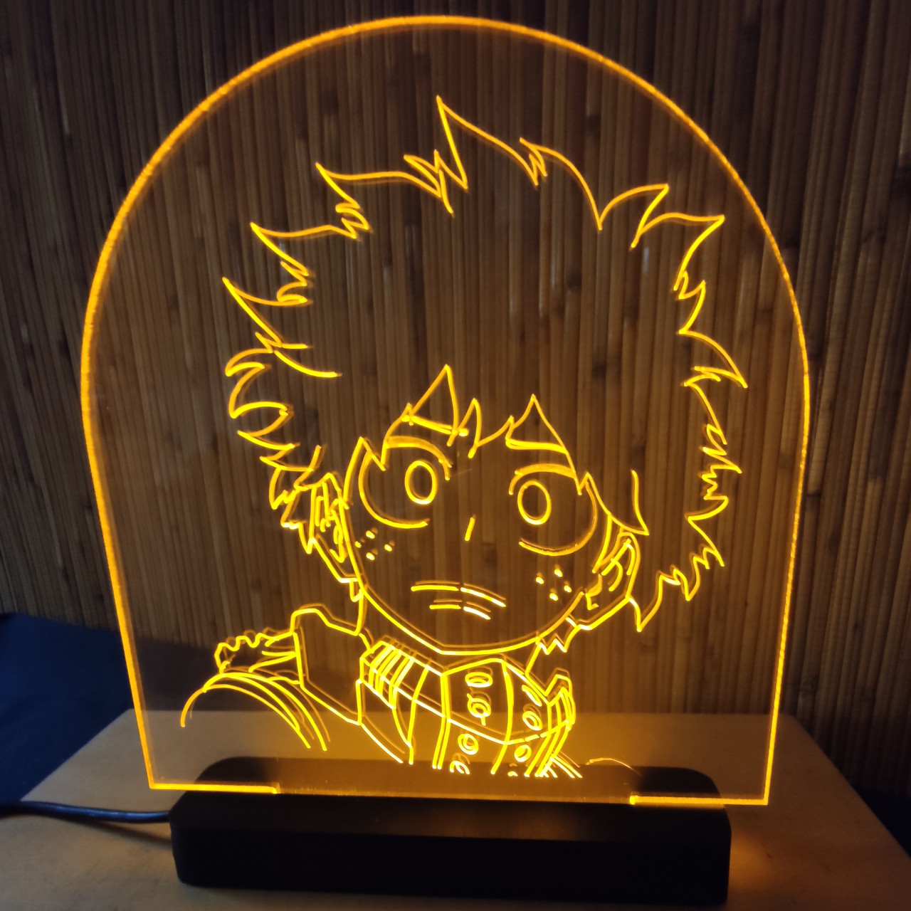 

Ночник-светильник 3d Изуку Мидория (Izuku Midoriya) желтый AVA-021