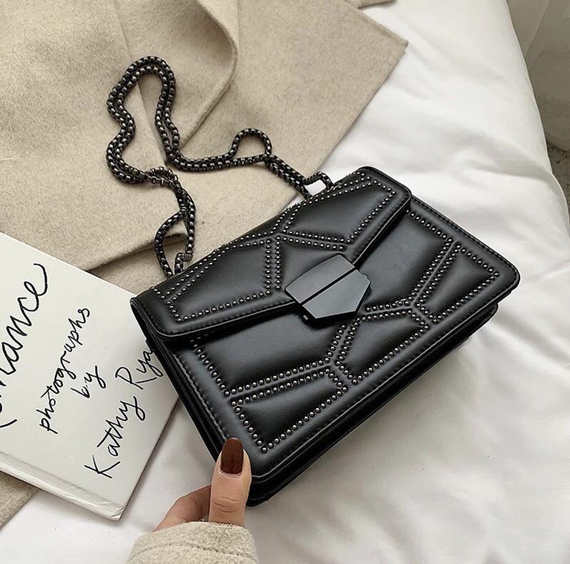 

Сумка женская через плечо маленькая black