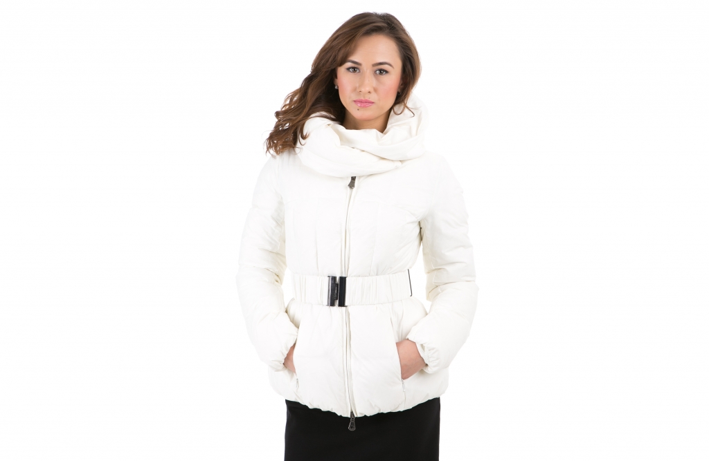 

Пуховик Guess 15W385-7486Y-0012-0 42 Белый