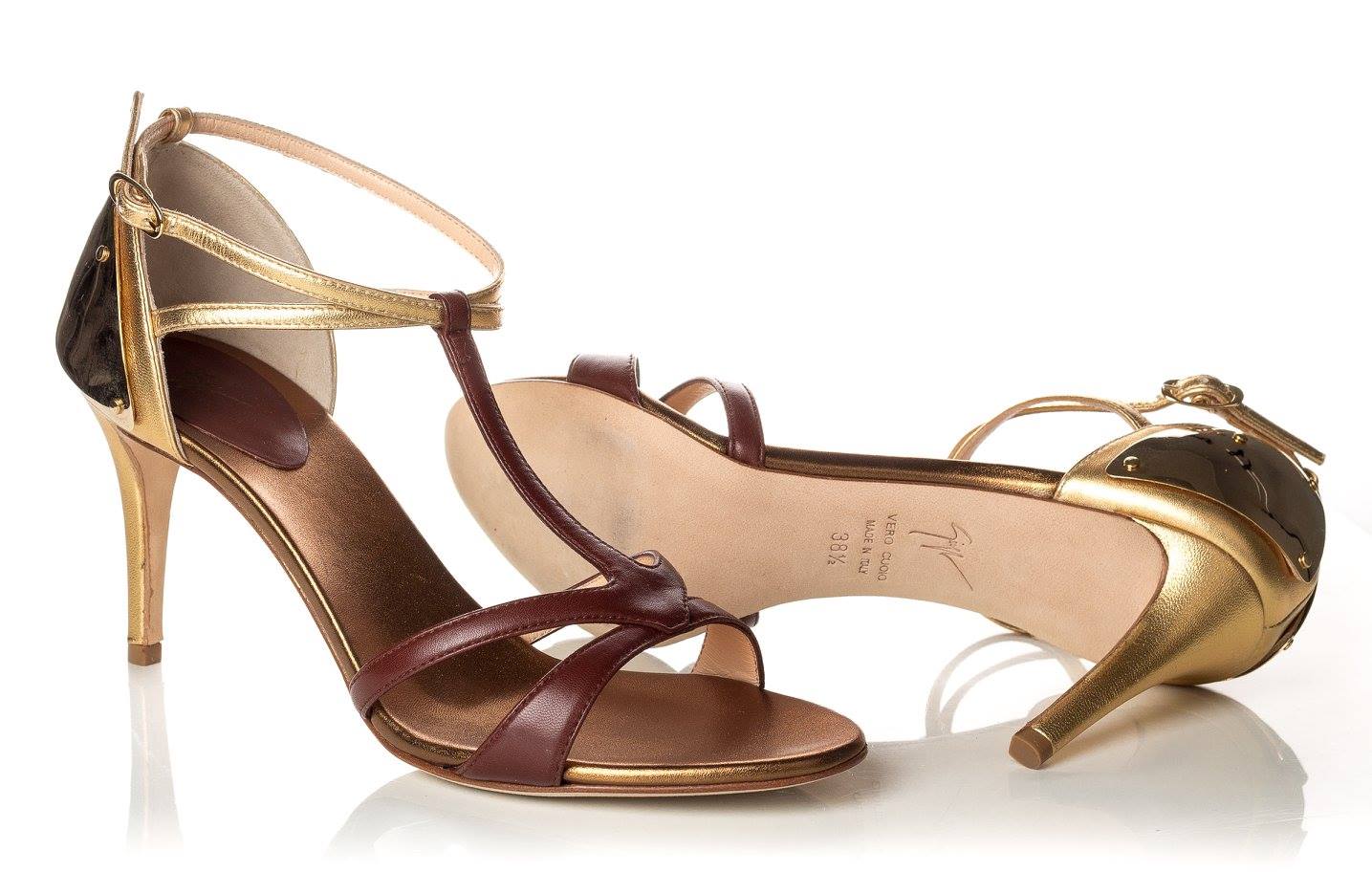 

Босоножки Giuseppe Zanotti E30173 38.5 Кориичневые