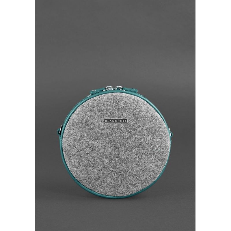 

Круглая фетровая сумка Таблетка с кожаными бирюзовыми вставками BlankNote BN-BAG-23-felt-tiffany Серый