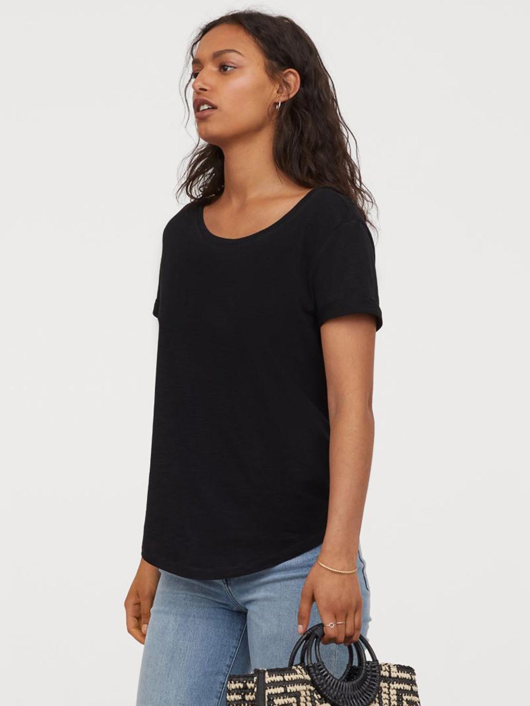 

Футболка H&M 554598a64 S Черная